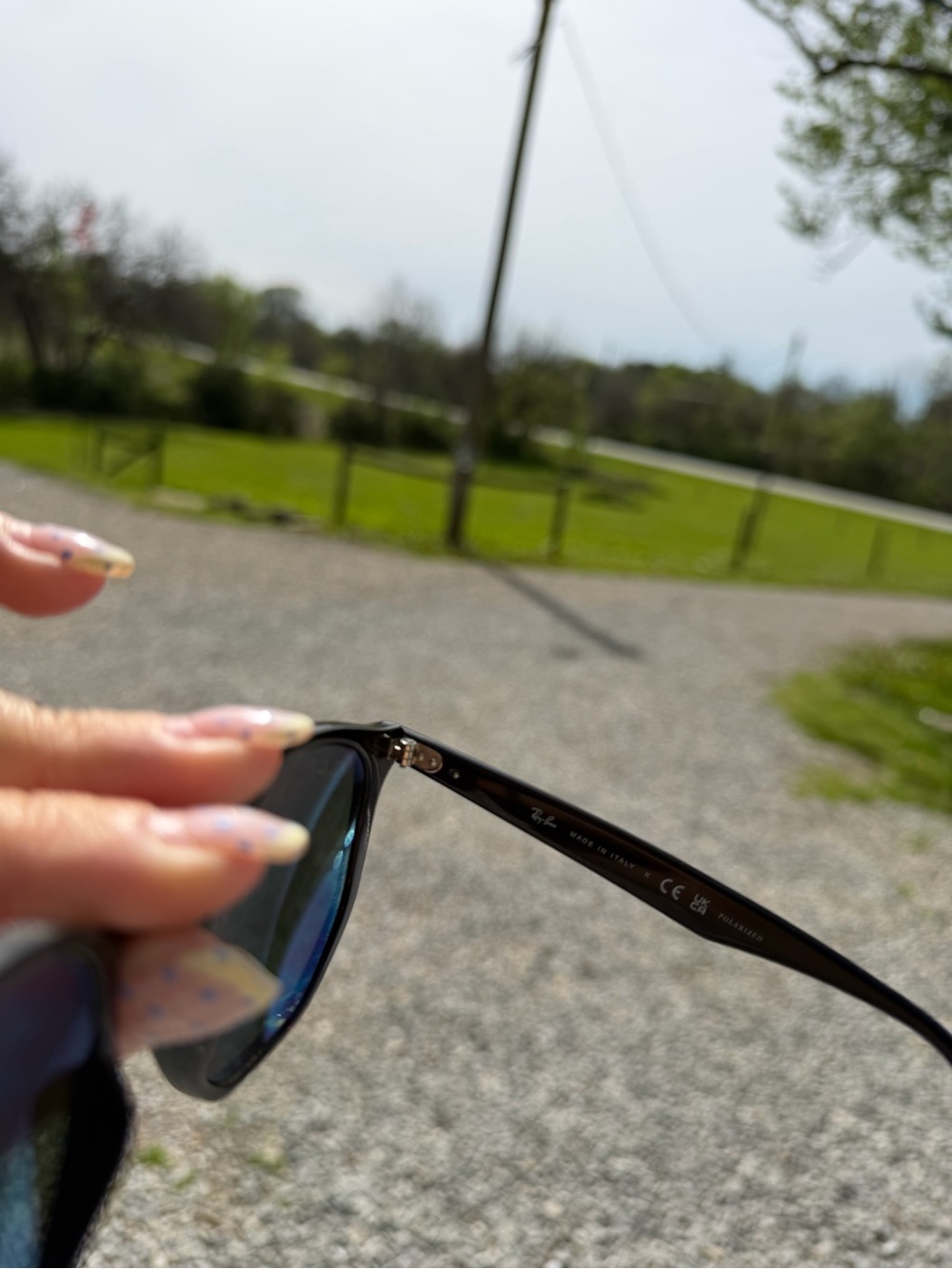 Ray-Ban Black Frame Sunglasses - Picture 4 of 5
